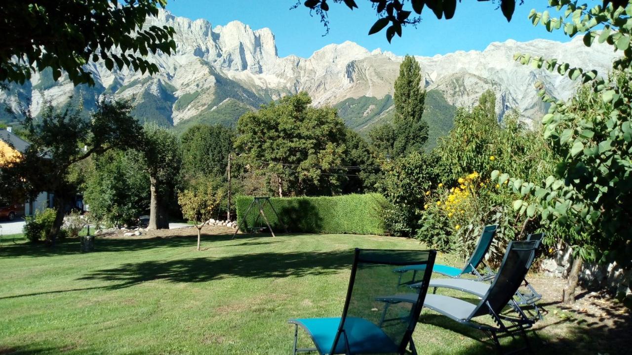 Reflets De Montagnes Villa Aubessagne Екстериор снимка